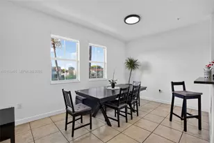 10022 NW 7th St, Miami, FL 33172 - Photo 18