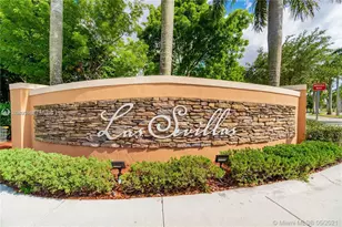 10022 NW 7th St, Miami, FL 33172 - Photo 2