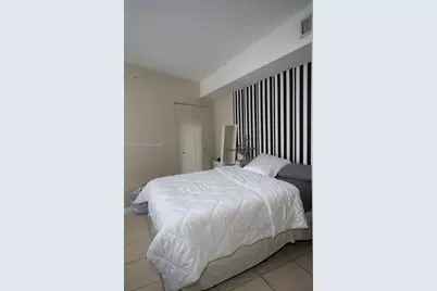 1 Glen Royal Pkwy #1004, Miami, FL 33125 - Photo 10