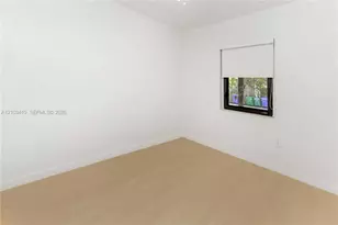 3095 NW 3rd St, Miami, FL 33125 - Photo 22