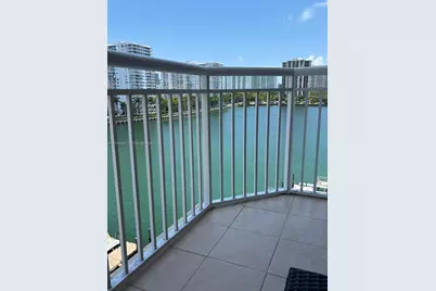 18081 Biscayne Blvd #702, Aventura, FL 33160 - Photo 4
