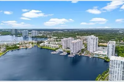 18081 Biscayne Blvd #702, Aventura, FL 33160 - Photo 2