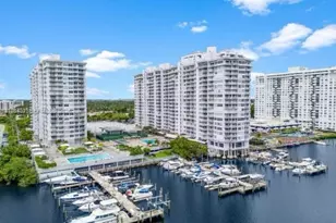 18081 Biscayne Blvd, Aventura, FL 33160 - Photo 1