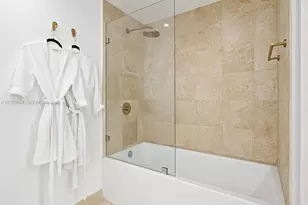 350 S Miami Ave, Miami, FL 33130 - Photo 14