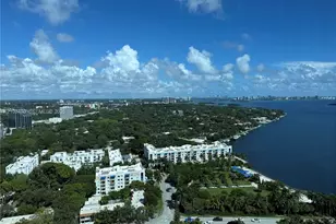 601 NE 36th St, Miami, FL 33137 - Photo 14