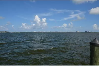 2000 Towerside Ter #301, Miami, FL 33138 - Photo 52