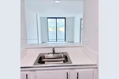 546 SW 1st St #603, Miami, FL 33130 - Photo 14