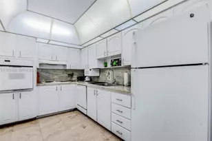 3801 S Ocean Dr, Hollywood, FL 33019 - Photo 12