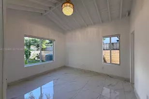 719 Lenox Ave., Miami Beach, FL 33139 - Photo 20