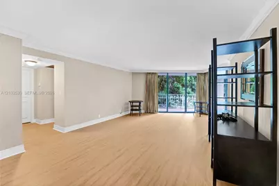 2000 Towerside Ter #301, Miami, FL 33138 - Photo 22