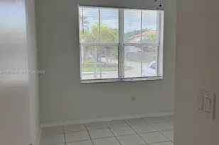 14312 NW 83rd Pl, Miami Lakes, FL 33016 - Photo 4