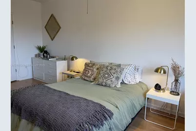 3500 Coral Way #709, Miami, FL 33145 - Photo 10