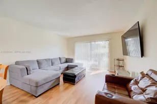 8901 N New River Canal Rd, Plantation, FL 33324 - Photo 6