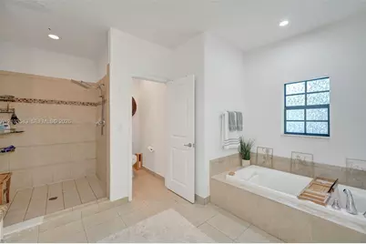 4419 Hidden Harbour Ter, Dania Beach, FL 33312 - Photo 50
