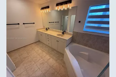 107 SE 22nd Ter, Homestead, FL 33033 - Photo 18