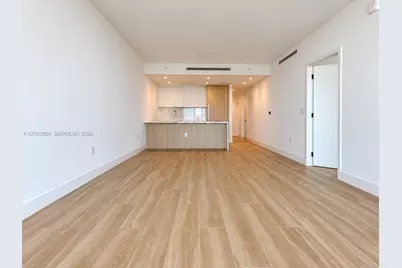 2411 Laguna Circle #2504, North Miami, FL 33181 - Photo 4