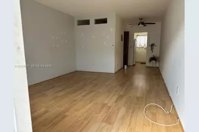 7720 Harding Ave #12, Miami Beach, FL 33141 - Photo 2