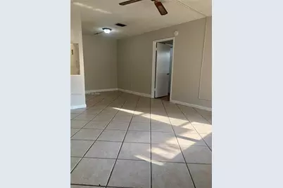 10023 Winding Lake Rd #202, Sunrise, FL 33351 - Photo 6