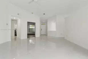 15251 Wilshire Way, Pembroke Pines, FL 33027 - Photo 14