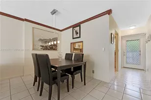 206 SE 10th St, Dania Beach, FL 33004 - Photo 10