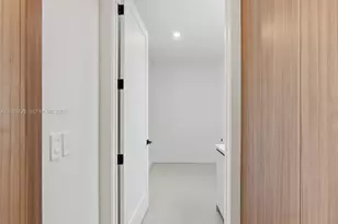 8220 SW 62nd Ct, Miami, FL 33143 - Photo 32