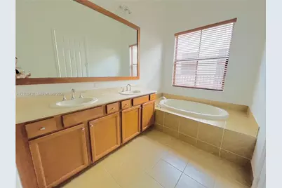 8377 NW 39th Ct, Cooper City, FL 33024 - Photo 20