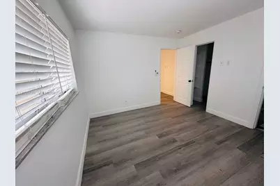 2036 NE 26th St #2, Wilton Manors, FL 33305 - Photo 6