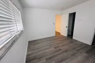 2036 NE 26th St, Wilton Manors, FL 33305 - Photo 6