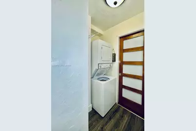 1021 NE 33rd St #F1, Oakland Park, FL 33334 - Photo 12