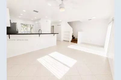 324 NE 3rd St #C, Hallandale Beach, FL 33009 - Photo 6