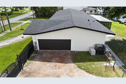 9120 Little River Dr, Miami, FL 33147 - Photo 2