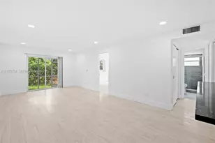 1001 NW 45th St, Deerfield Beach, FL 33064 - Photo 1
