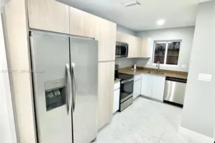 930 NW 2nd St, Fort Lauderdale, FL 33311 - Photo 6