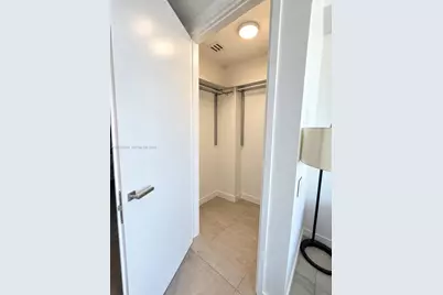 1300 Brickell Bay Dr #3805, Miami, FL 33131 - Photo 28