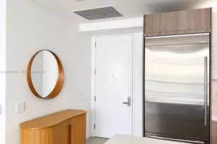 1300 Brickell Bay Dr, Miami, FL 33131 - Photo 14
