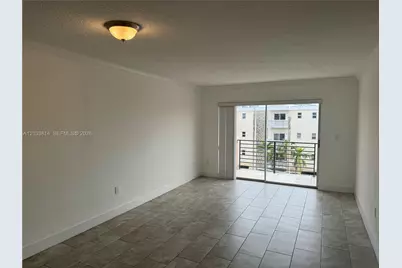 365 NE 125th St #401, North Miami, FL 33161 - Photo 4
