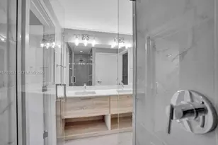 16385 Biscayne Blvd, North Miami Beach, FL 33160 - Photo 10