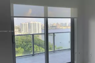 16385 Biscayne Blvd, North Miami Beach, FL 33160 - Photo 12