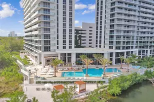 16385 Biscayne Blvd, North Miami Beach, FL 33160 - Photo 18
