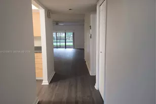 334 Lakeview Dr, Weston, FL 33326 - Photo 1