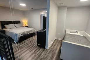 300 S Biscayne Blvd, Miami, FL 33131 - Photo 28