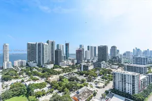 121 NE 34th St, Miami, FL 33137 - Photo 36