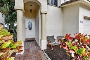 1605 SW 158th Ave, Pembroke Pines, FL 33027 - Photo 2