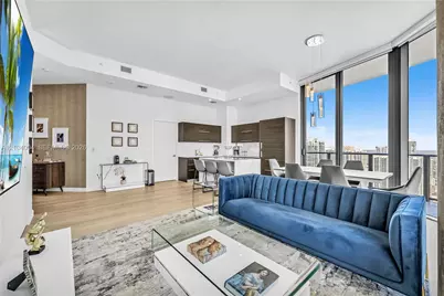 45 SW 9th St #4501, Miami, FL 33130 - Photo 8