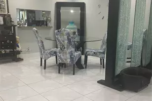 1110 SW 125th Ave, Pembroke Pines, FL 33027 - Photo 4