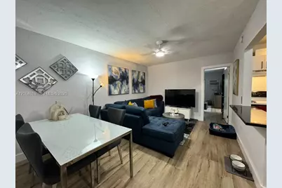 1860 Venice Park Dr #224, North Miami, FL 33181 - Photo 4