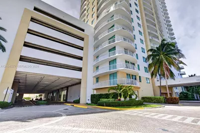 1745 E Hallandale Beach Blvd #2303W, Hallandale Beach, FL 33009 - Photo 2