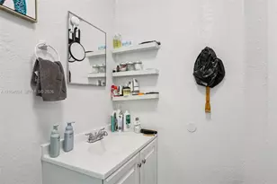 6402 NW 8th Ave, Miami, FL 33150 - Photo 20