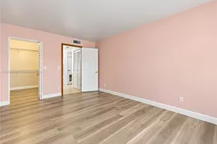 9850 Sunrise Lakes Blvd, Sunrise, FL 33322 - Photo 12