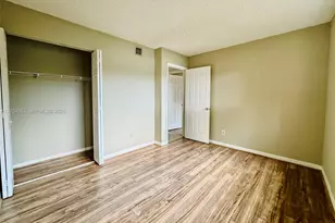 6900 SW 39th St, Davie, FL 33314 - Photo 16